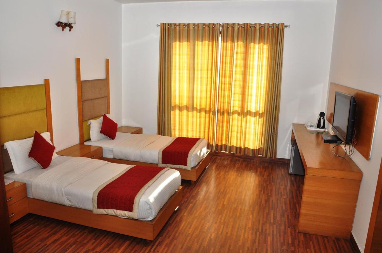 Hari's Court & 3* New Delhi